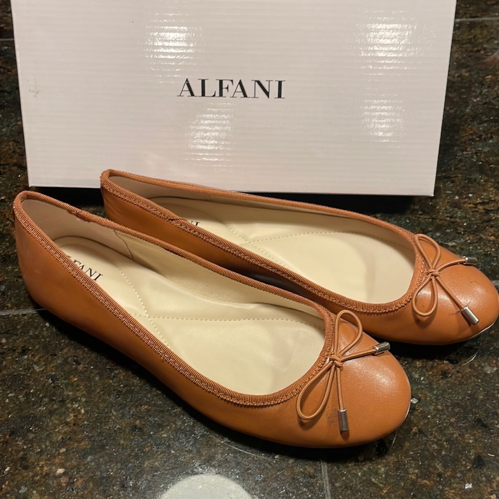 Alfani flats, size 8. Brown.